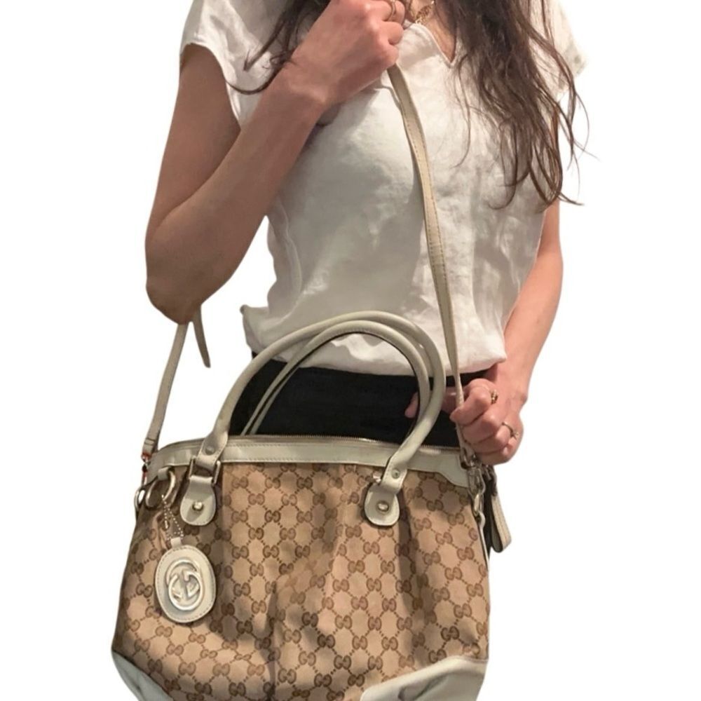 Gucci Brown and Cream Shoulder Bag with Monogram Pattern - Picture 5 of 15